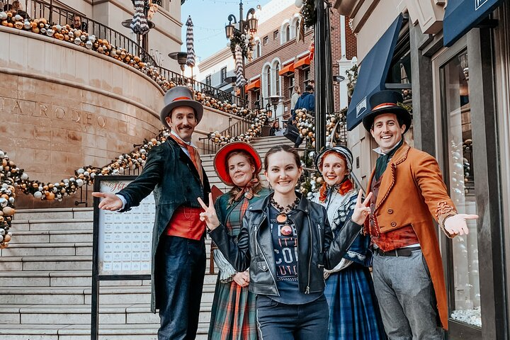 Christmas Lights Tour of Los Angeles - Private Photo Tour with Christmas Drink